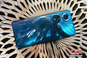 手機拍Vlog很難？榮耀50把一鏡到底給安排了